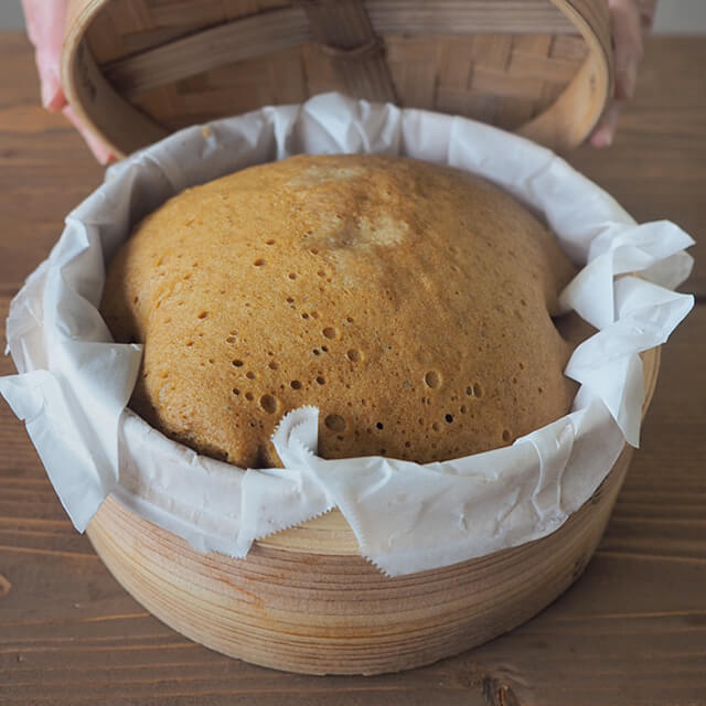 マーラーカオ（中華風蒸しパン）