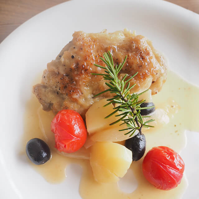 鶏もも肉のビネガー煮込み
