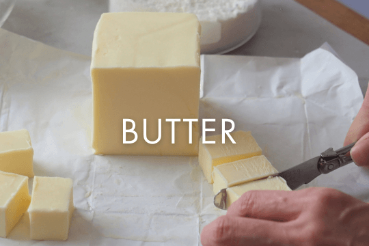 <span>バター</span>用途別に無塩・有塩・発酵から選択。よつ葉・雪印など人気ブランドが揃う。</span>